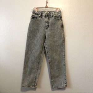 Universal Thread High Waisted Mom Jeans